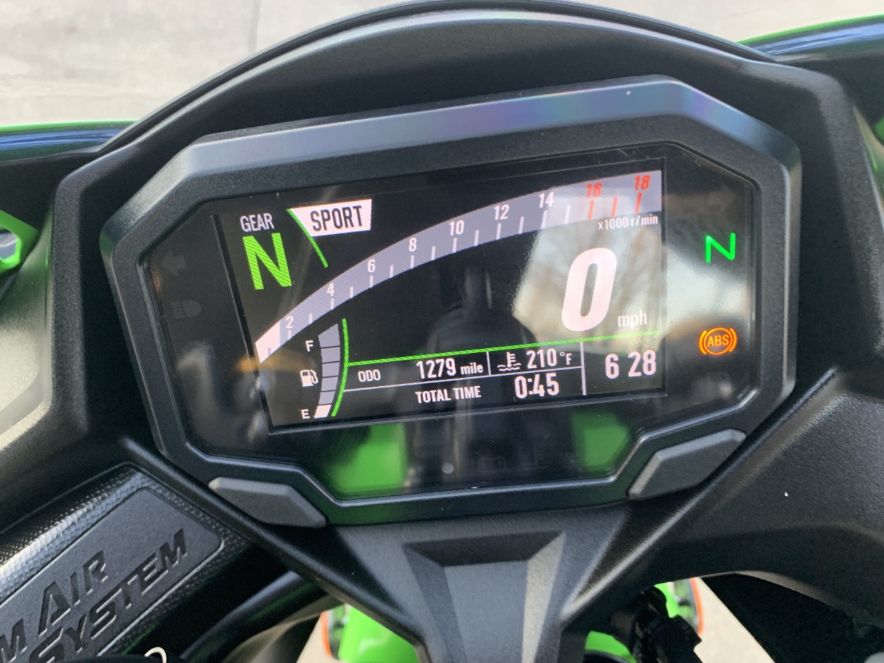 2025 Kawasaki Ninja ZX-4RR KRT EDITION w/ABS